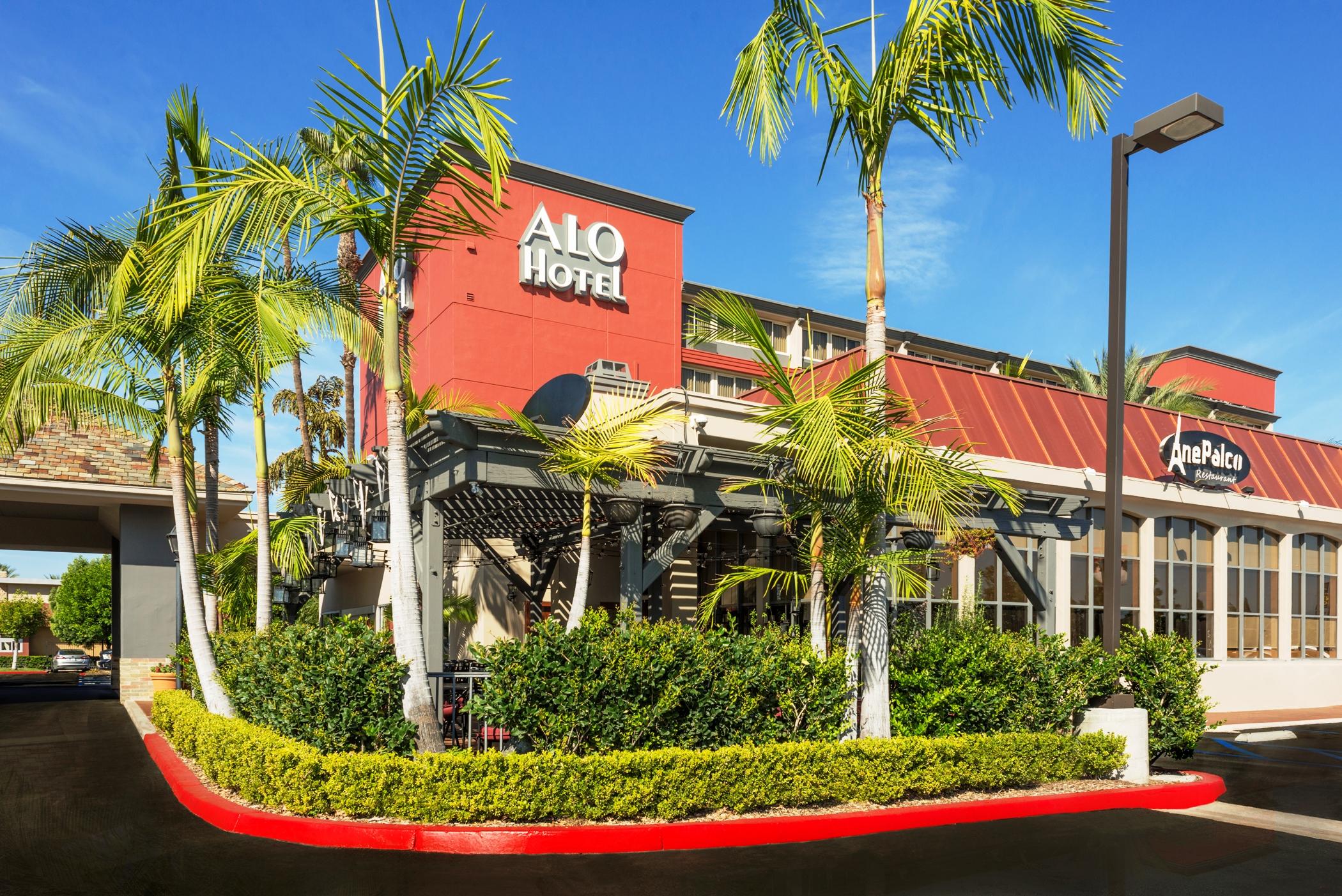 Alo Hotel By Ayres, Orange Exterior photo