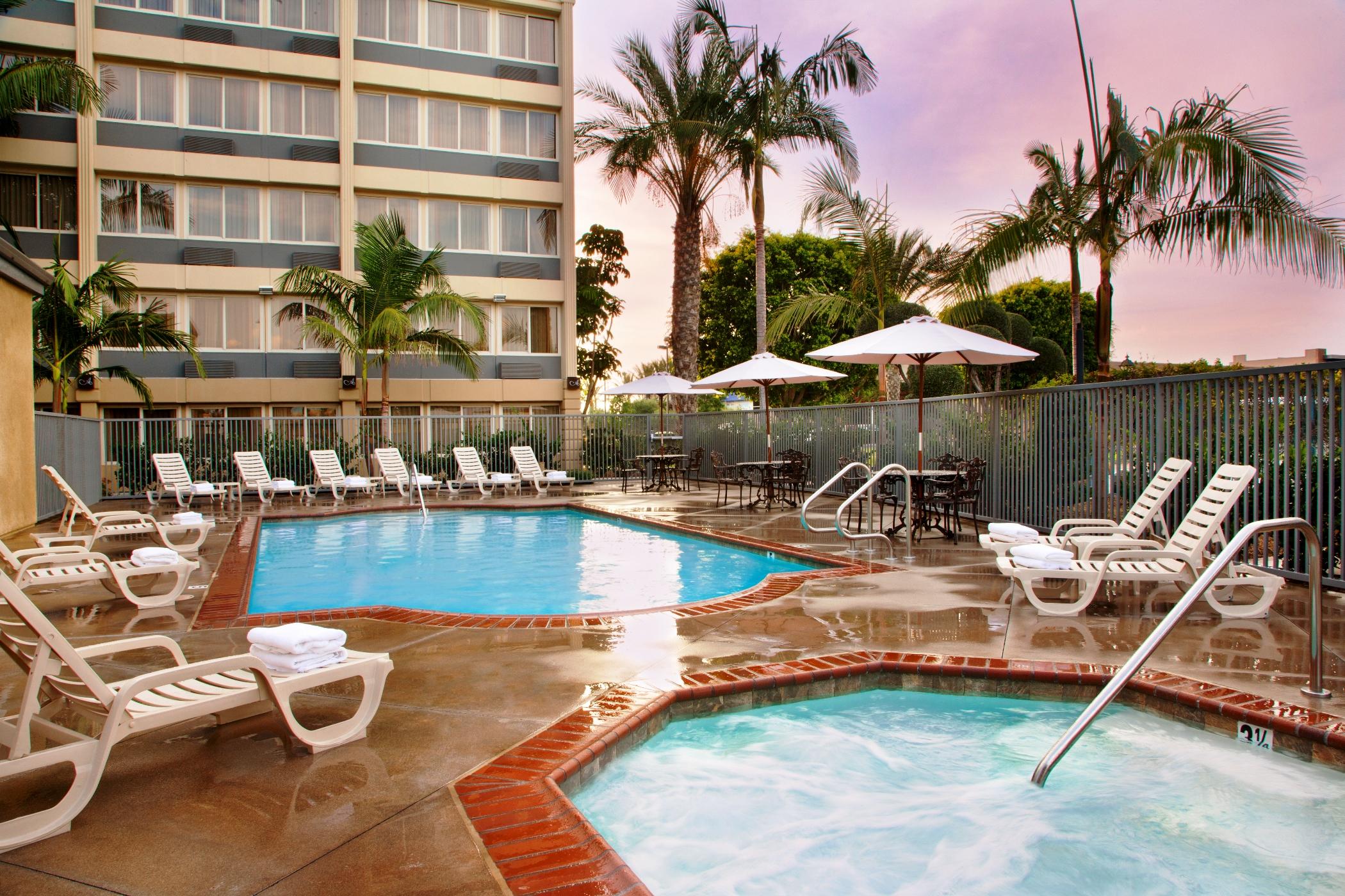 Alo Hotel By Ayres, Orange Facilities photo